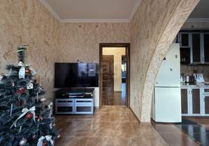 3-к квартира, вторичка, 100м2, 2/2 этаж