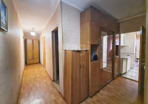 3-к квартира, вторичка, 76м2, 1/3 этаж