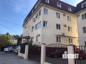 2-к квартира, вторичка, 71м2, 1/4 этаж