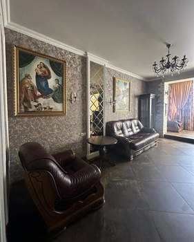 2-к квартира, вторичка, 100м2, 1/7 этаж