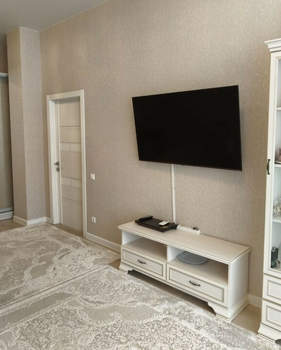 2-к квартира, вторичка, 71м2, 1/8 этаж