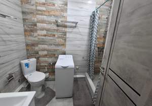 2-к квартира, вторичка, 53м2, 1/5 этаж