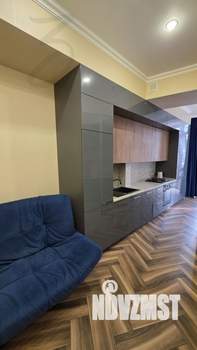 Студия квартира, вторичка, 37м2, 1/5 этаж