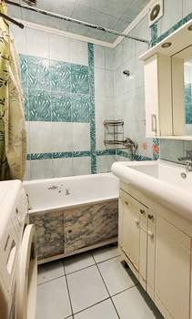 3-к квартира, вторичка, 61м2, 1/4 этаж