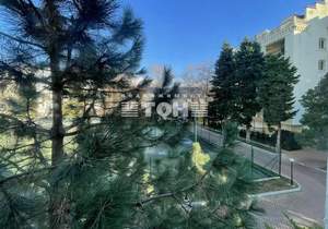 4-к квартира, вторичка, 210м2, 2/6 этаж