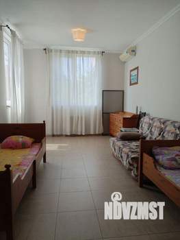 2-к квартира, вторичка, 70м2, 1/3 этаж
