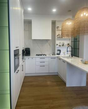 2-к квартира, вторичка, 104м2, 2/3 этаж