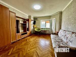 2-к квартира, вторичка, 65м2, 1/9 этаж