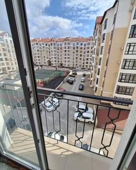 2-к квартира, вторичка, 64м2, 5/8 этаж