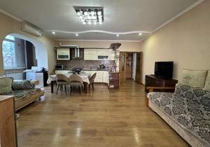 1-к квартира, вторичка, 76м2, 1/4 этаж