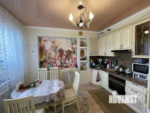 2-к квартира, вторичка, 67м2, 1/3 этаж