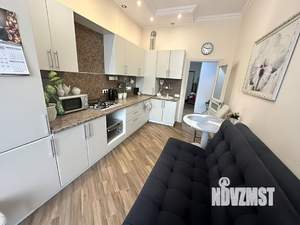 1-к квартира, вторичка, 52м2, 1/9 этаж