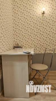 2-к квартира, вторичка, 39м2, 1/4 этаж