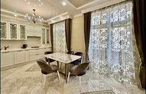 2-к квартира, вторичка, 72м2, 1/5 этаж