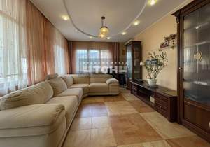 3-к квартира, вторичка, 145м2, 2/6 этаж