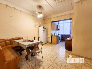 3-к квартира, вторичка, 100м2, 1/6 этаж