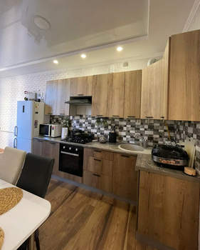 2-к квартира, вторичка, 65м2, 1/7 этаж