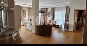 2-к квартира, вторичка, 74м2, 3/6 этаж