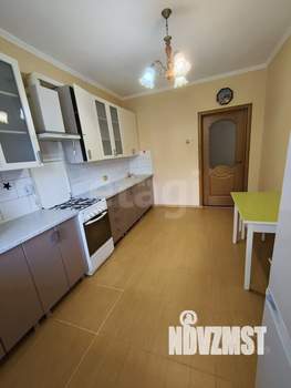 2-к квартира, вторичка, 65м2, 1/9 этаж