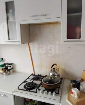 2-к квартира, вторичка, 52м2, 1/5 этаж