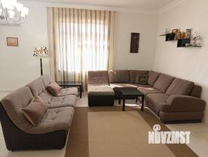 3-к квартира, вторичка, 106м2, 3/6 этаж