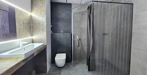 2-к квартира, вторичка, 74м2, 1/6 этаж