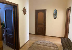 2-к квартира, вторичка, 71м2, 2/5 этаж