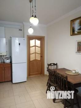 2-к квартира, вторичка, 58м2, 1/6 этаж