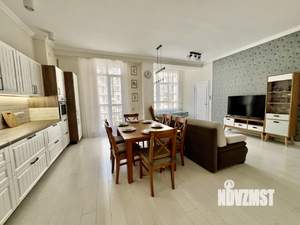 2-к квартира, вторичка, 76м2, 3/8 этаж