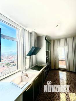 4-к квартира, вторичка, 104м2, 7/7 этаж