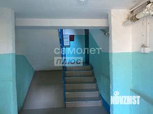 3-к квартира, вторичка, 63м2, 1/9 этаж