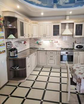 3-к квартира, вторичка, 101м2, 4/4 этаж