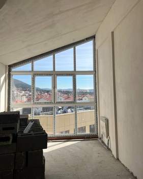 3-к квартира, вторичка, 105м2, 9/9 этаж