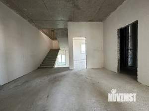 5-к квартира, вторичка, 320м2, 2/4 этаж