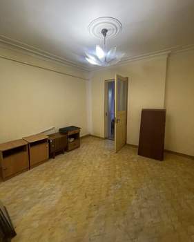 2-к квартира, вторичка, 42м2, 1/1 этаж