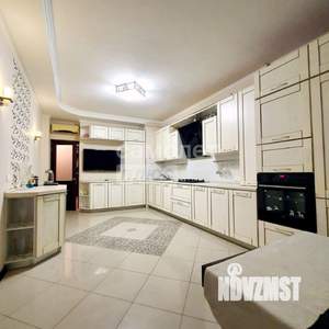 3-к квартира, вторичка, 106м2, 2/6 этаж