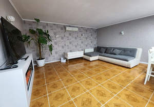 3-к квартира, вторичка, 92м2, 1/4 этаж