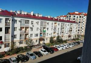 2-к квартира, вторичка, 45м2, 1/4 этаж