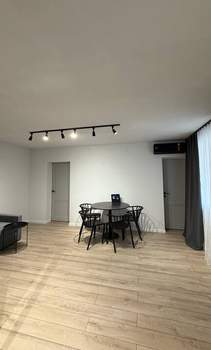 3-к квартира, вторичка, 56м2, 1/5 этаж