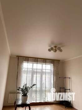 2-к квартира, вторичка, 63м2, 1/4 этаж