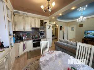 2-к квартира, вторичка, 67м2, 1/3 этаж