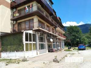 2-к квартира, вторичка, 78м2, 1/3 этаж