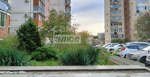 2-к квартира, вторичка, 58м2, 1/10 этаж