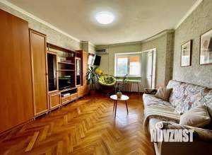 2-к квартира, вторичка, 74м2, 1/10 этаж