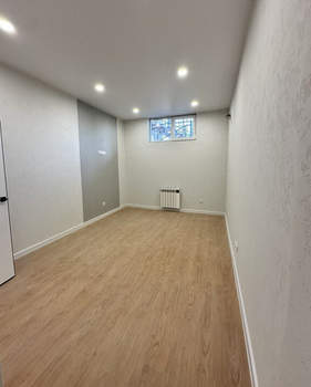 2-к квартира, вторичка, 33м2, 1/6 этаж