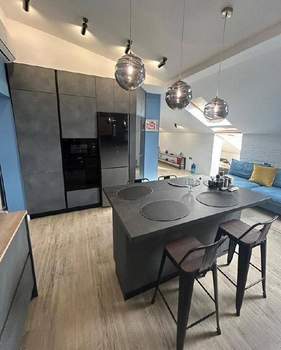 3-к квартира, вторичка, 99м2, 5/5 этаж