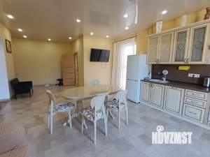 2-к квартира, вторичка, 80м2, 2/4 этаж