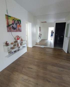 3-к квартира, вторичка, 118м2, 2/2 этаж