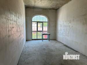 5-к квартира, вторичка, 320м2, 2/4 этаж